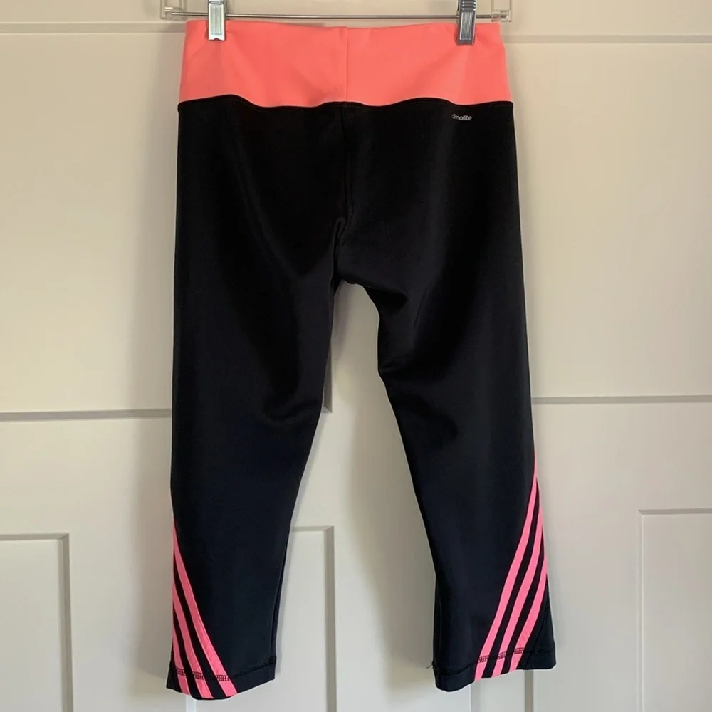 {Adidas}